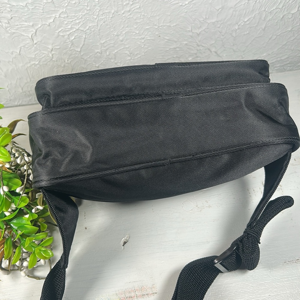 Walt Disney World Winnie the Pooh Fanny Pack Hip Crossbody Bag Embroidered Pooh - Picture 6 of 14